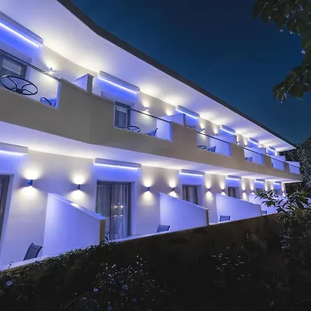 Georgina Hotel 3*