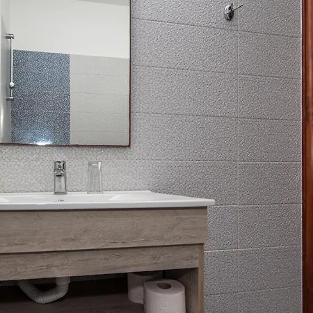 Georgina Otel 3*